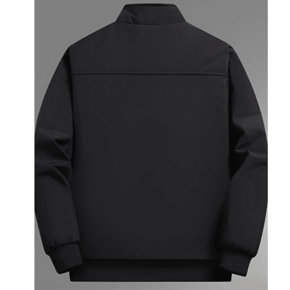 Classic Men’s Quilted Lined Pockets Zip up Jacket - Picture 3 of 6